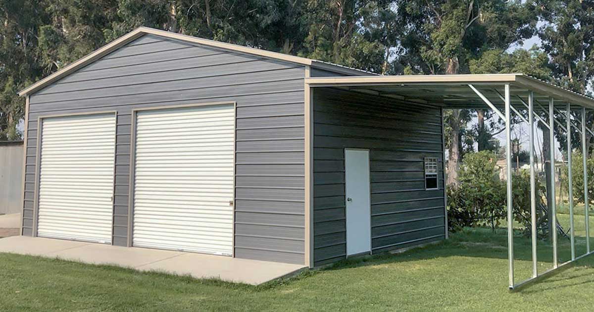 Metal building with lean-to addition