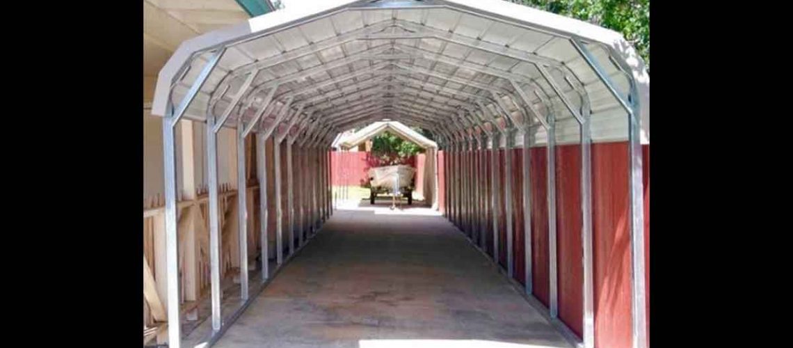 carport-in-alley-against-the-wall